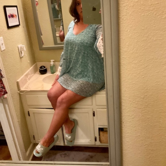 NEW LISTING‼️SHOW ME YOUR MUMU Dress - Picture 9 of 16